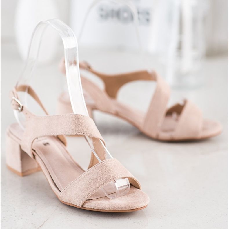 Kylie Beige sandaler på låg bar 2