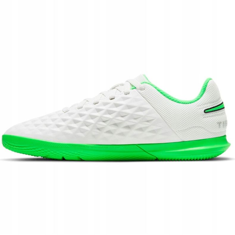 Nike Tiempo Legend 8 Club Ic Jr AT5882 030 fotbollsskor vit vit 1