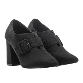 Svarta fotkängor tillverkade av ekologisk mocka från Galilea 1