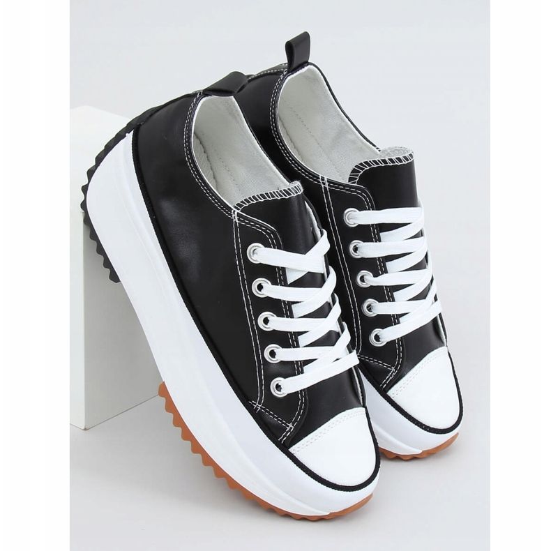 Designer sneakers med svart VL138 svart sula 1