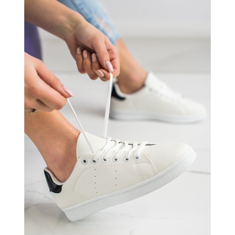 SHELOVET Låga sportskor vit 1