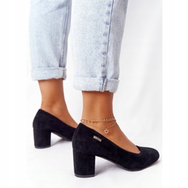 Mocka pumpar på en Sergio Leone Black Bar svart 1