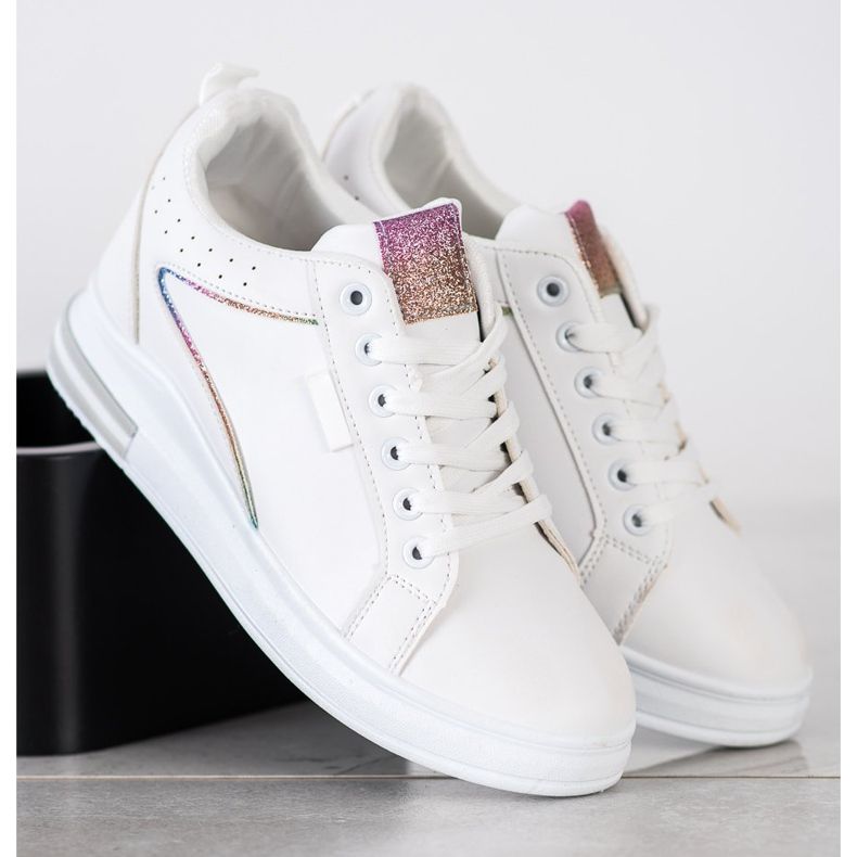 SHELOVET Vita skor med dold kil 2