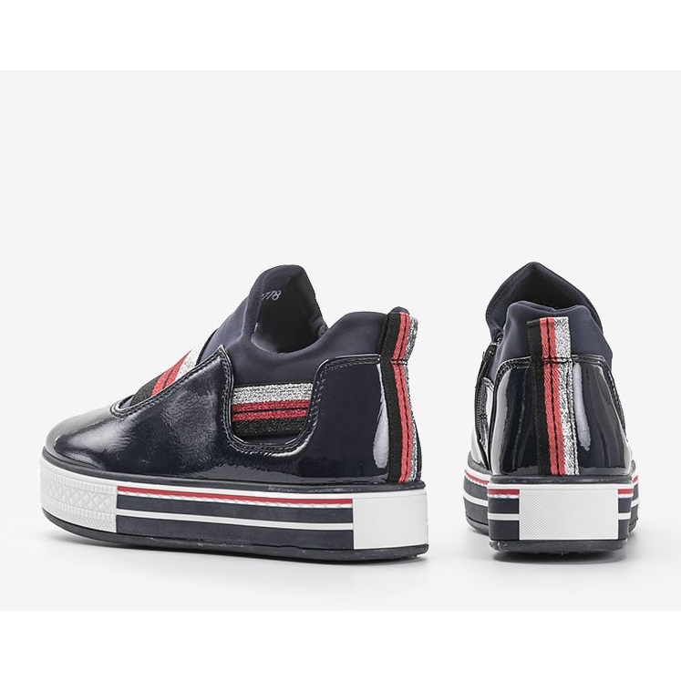 Marinblå lackerade Kaitlynn -tränare 1