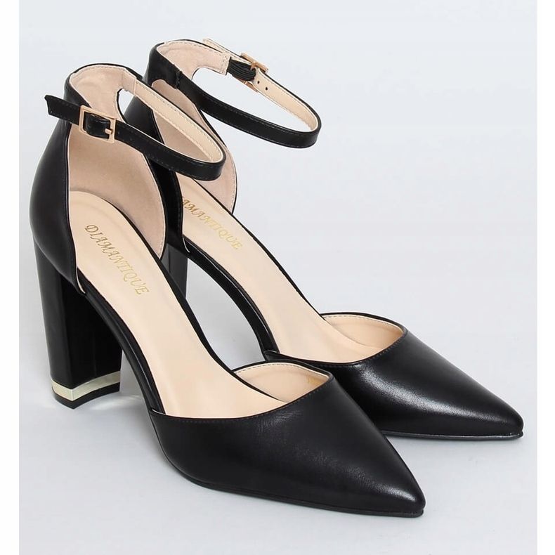 Pumpar på stolpen svart X8077 Svart 1