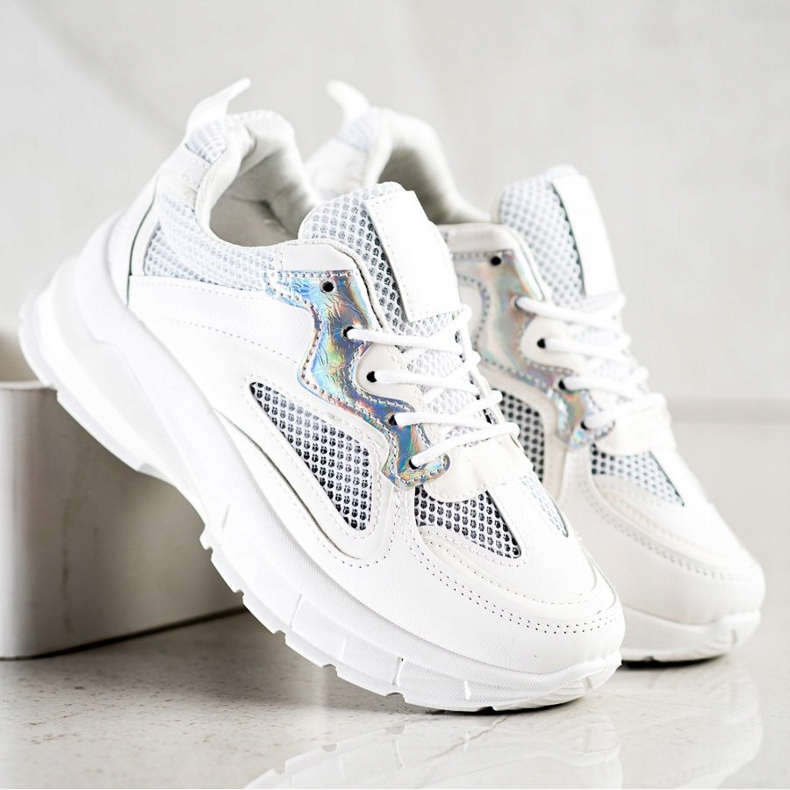 SHELOVET Vita sneakers på plattformen 2