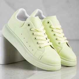 SHELOVET Gröna sneakers på plattformen 1