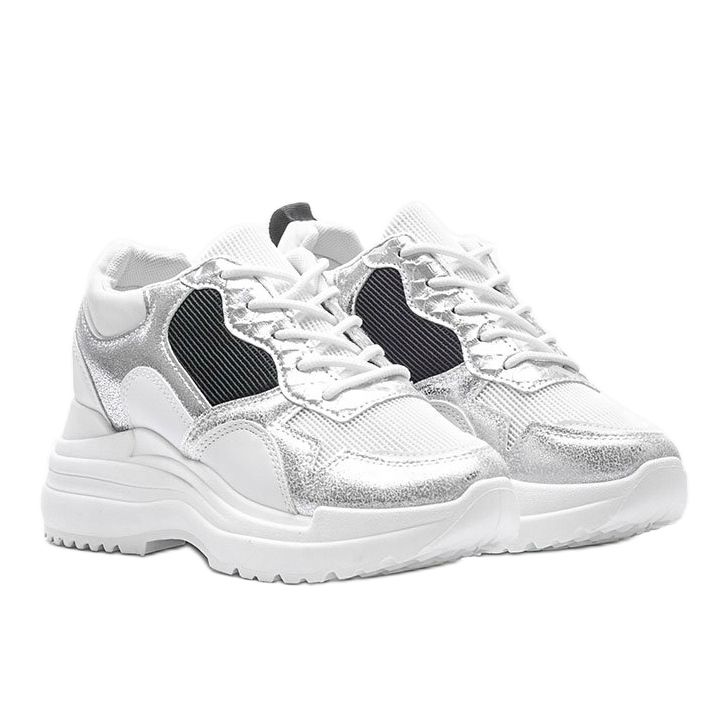 Vita sneakers på kilen Alexandra svart silver- 1