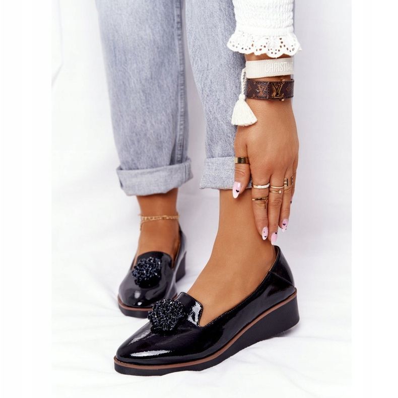 Eleganta skor på kil Vinceza 10580 lackerad svart 1