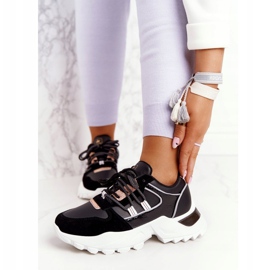 EVE Damskor på en massiv svart kraftsula gyllene 1