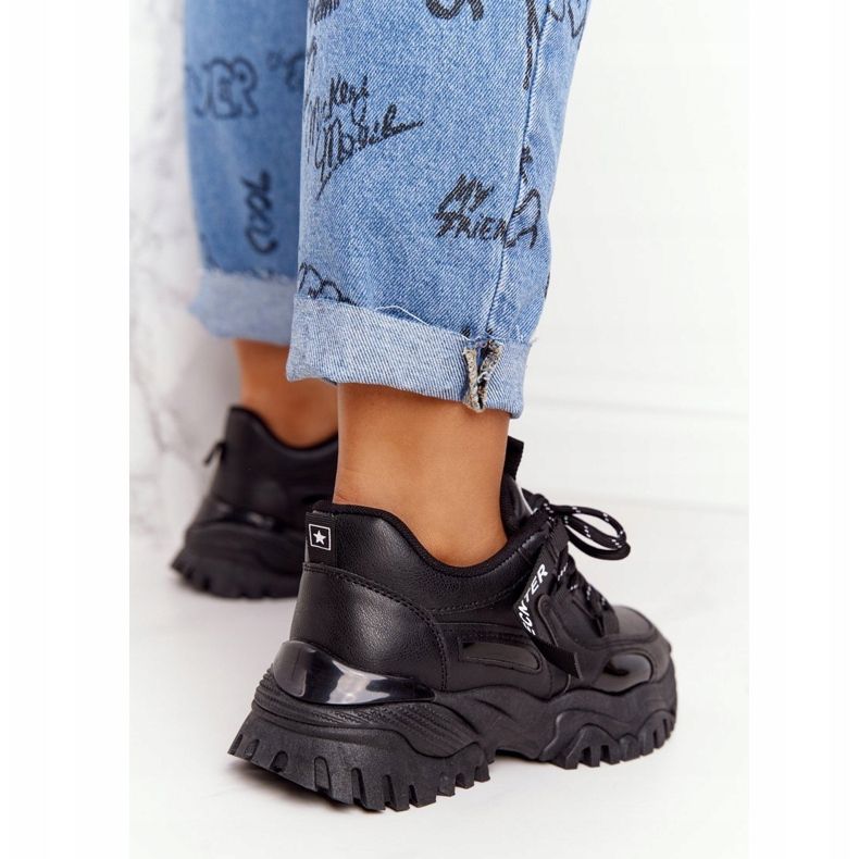 EVE Kvinnors sneakers på en massiv svart skratt sula 2