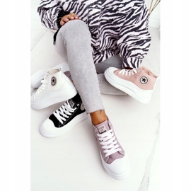 Kvinnors höga sneakers på den svarta trevliga tjejplattformen vit 1