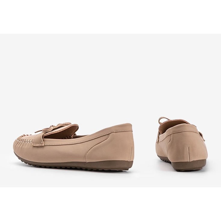 Beige matta loafers med Deborah -rosett 1