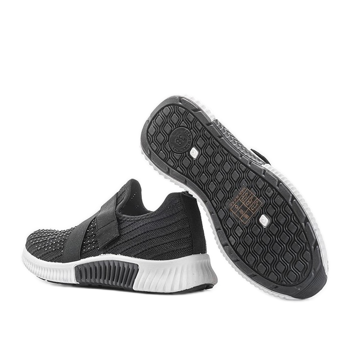 Svarta Akira slip-on sportskor 1