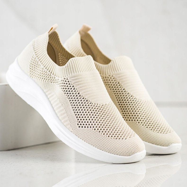 Ideal Shoes Beige Sports Slipons brun 1