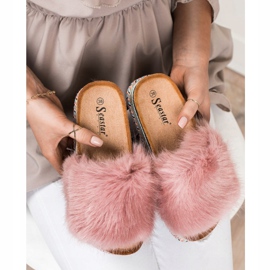 Seastar Trendiga tofflor på en dekorativ plattform rosa 2