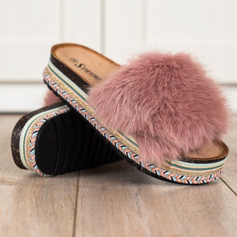 Seastar Trendiga tofflor på en dekorativ plattform rosa 1