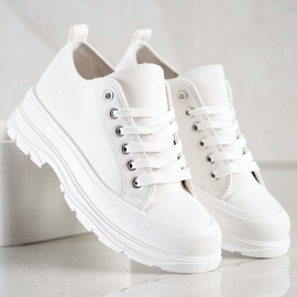 SHELOVET Vita sneakers på plattformen 1