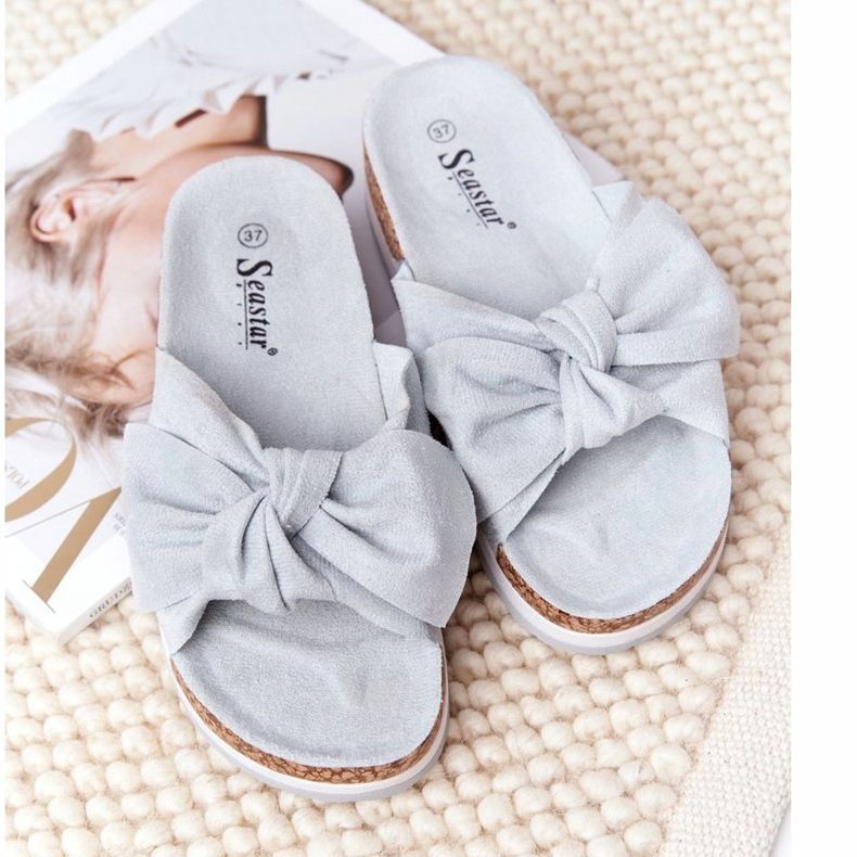 PS1 Tofflor på den så bekväma blå plattformen 1