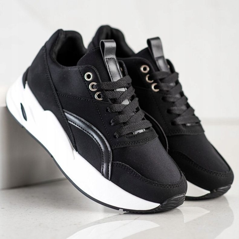 SHELOVET Klassiska sneakers på plattformen svart 1