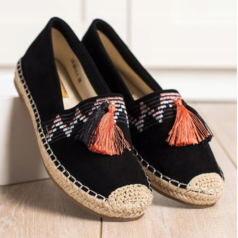 Best Shoes Moderiktiga espadriller med prydnader svart 2