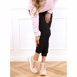 Rosa RQ288 Rosa sportskor på en dold kilklack 1