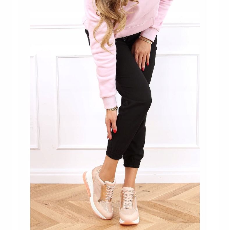 Rosa RQ288 Rosa sportskor på en dold kilklack 1