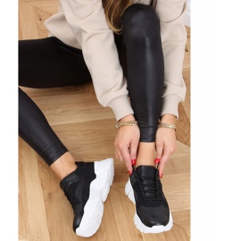 Svarta sportskor YL-45 Svart 1