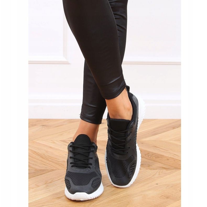 Svarta KK-219 Svarta sportskor 2