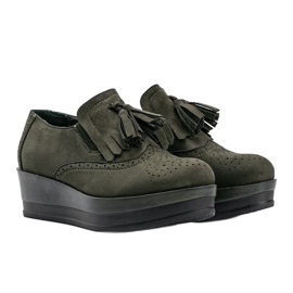 Gröna mockaskor på Makenzie -kilen 1