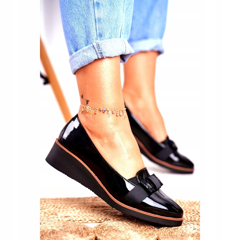 Vinceza Kvinnors Brogues på svartlackerade kilar Milona 3