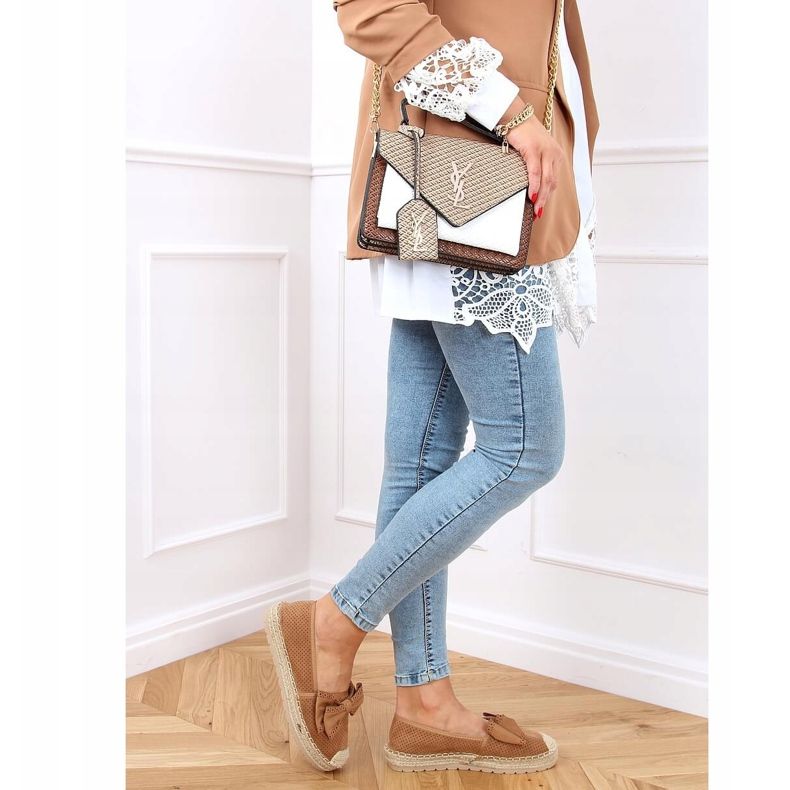 Espadriller för kvinnor camel J131-22 Camel brun 2