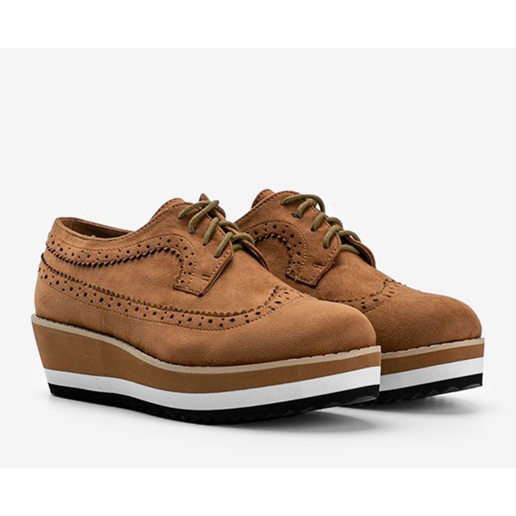 Bruna mockaskor med höga Camryn -sulor 1