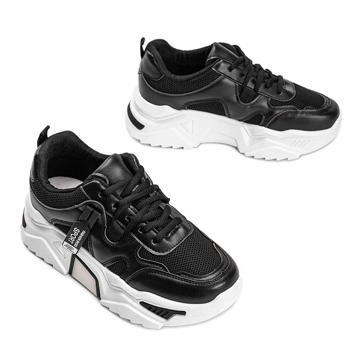 Svarta sneakers med en tjock Cristina -sula 2