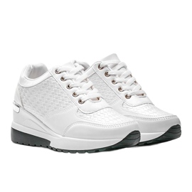 Vita blanka sneakers på Mara -kilen 1