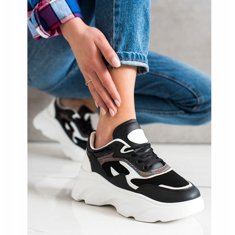 SHELOVET Trendiga sneakers vit svart 1