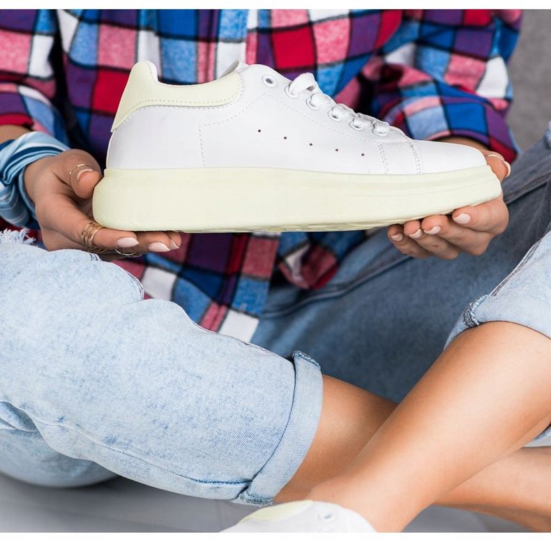 SHELOVET Sneakers på den gröna plattformen vit 1