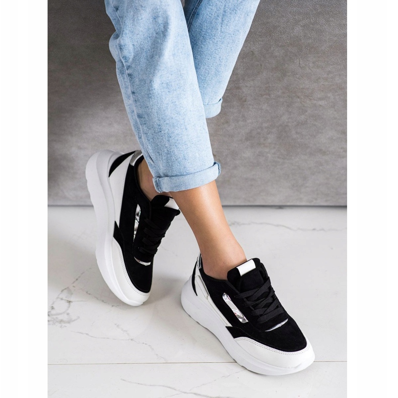 SHELOVET Snygga mockaskor vit svart 2