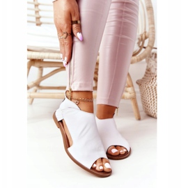 Lädersandaler för kvinnor Nicole 2622 Vit 2
