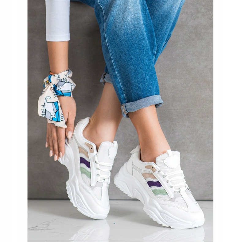 SHELOVET Sneakers med färgglada ränder vit 2