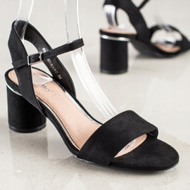 Evento Snygga sandaler på en bar svart 1