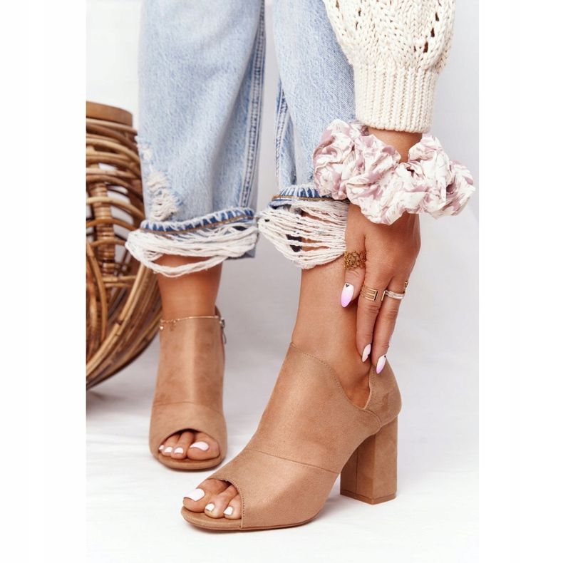 Vårmocka stövlar på ett inlägg Vinceza 21-17095 Beige 2