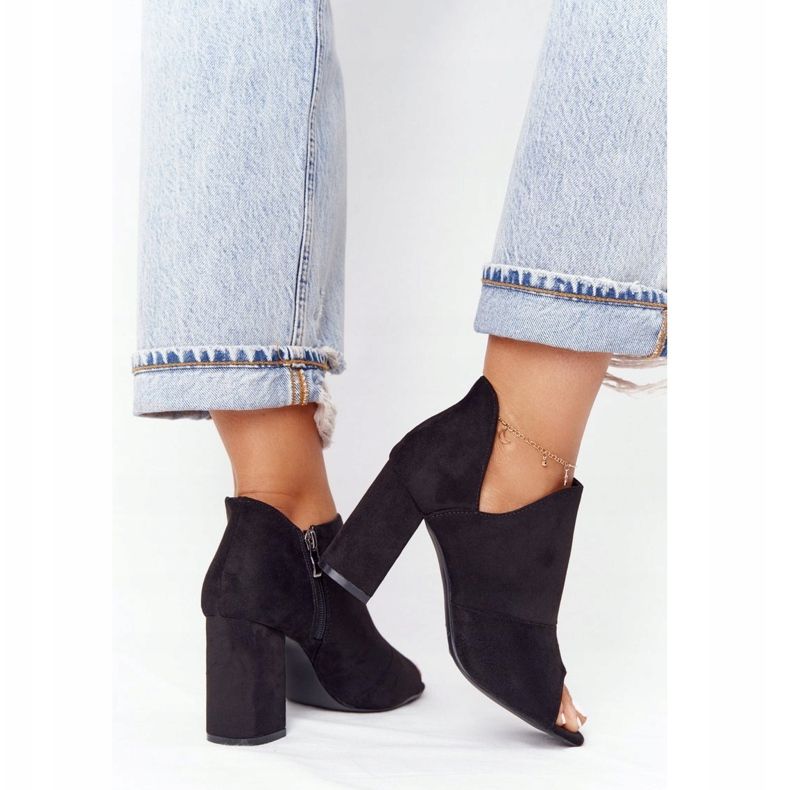 Vårmocka stövlar på ett inlägg Vinceza 21-17095 svart 1