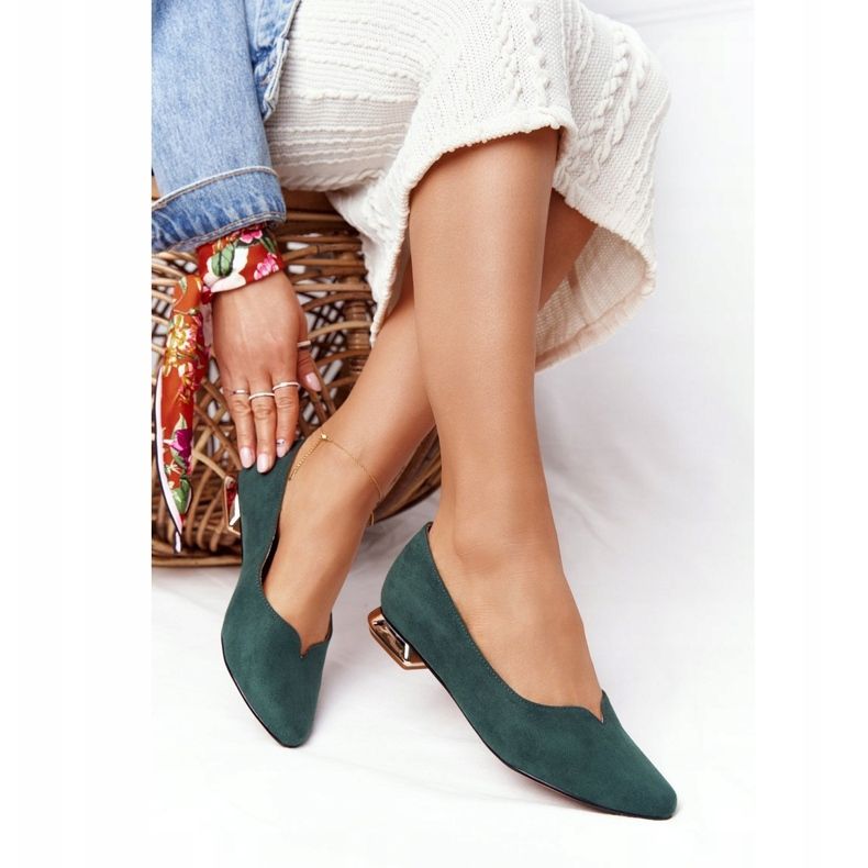 Gröna loafers på guldklackar Vinceza 21-10601 2