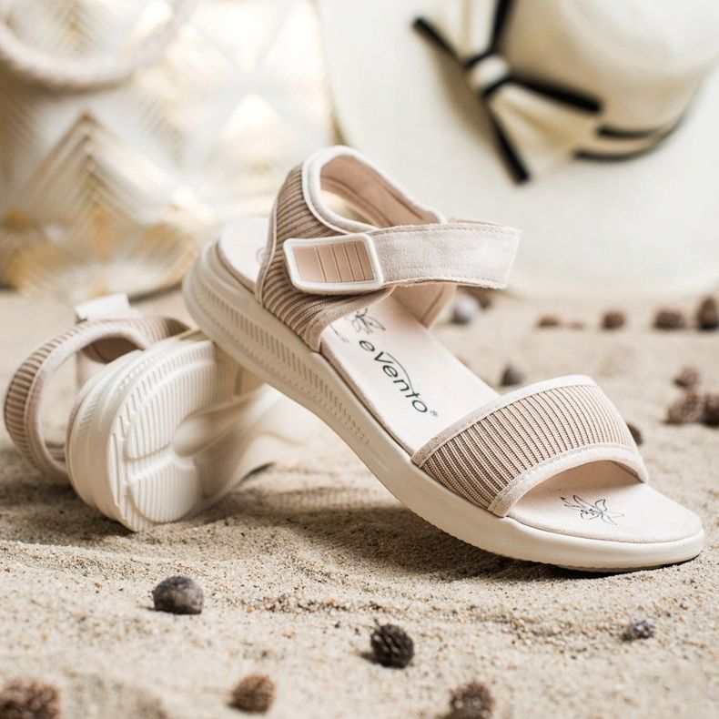Bekväma kardborresandaler Evento 20SD88-2022 beige 1