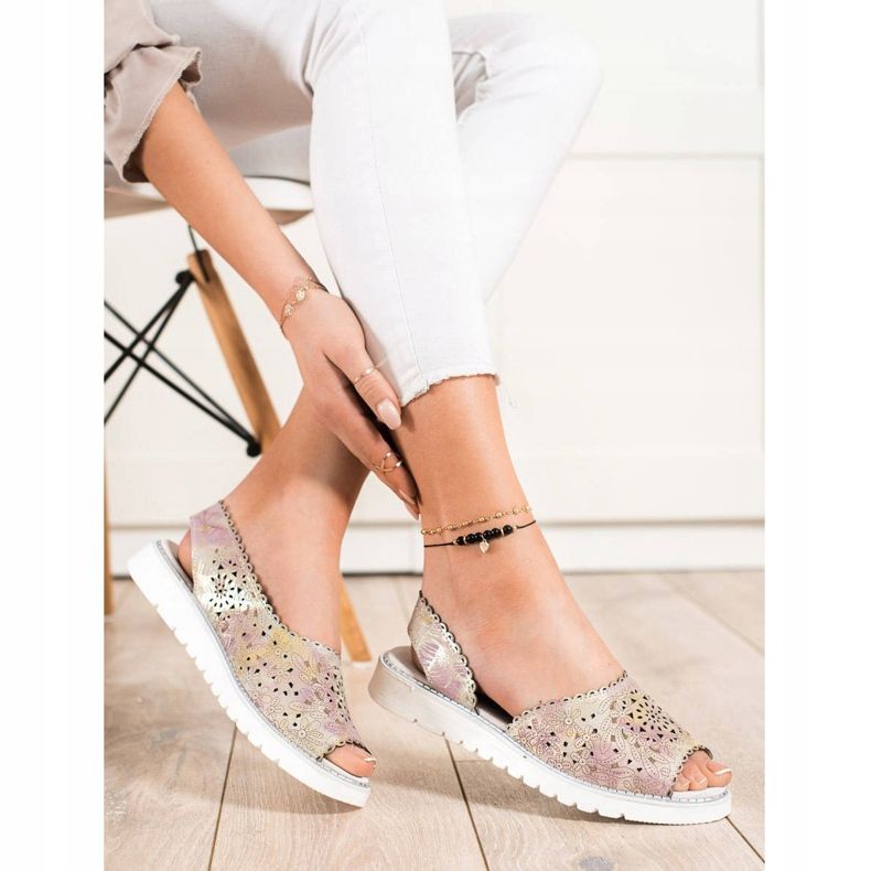 SHELOVET Bekväma lädersandaler beige rosa gyllene 1
