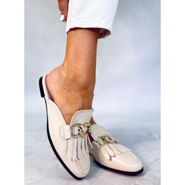 T501 Beige beige mocassin tofflor med kedja 1
