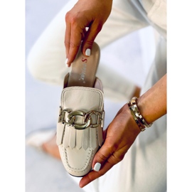 T501 Beige beige mocassin tofflor med kedja 2