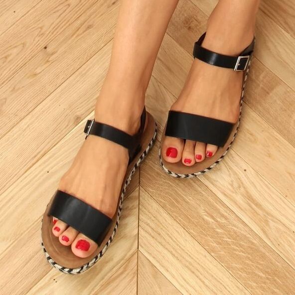 TH005 Svarta sandaler med espadrillos 1