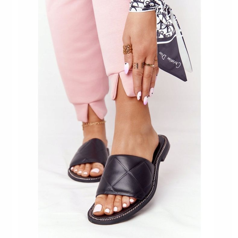 Läder tofflor med quiltning Nicole 2650 svart 2